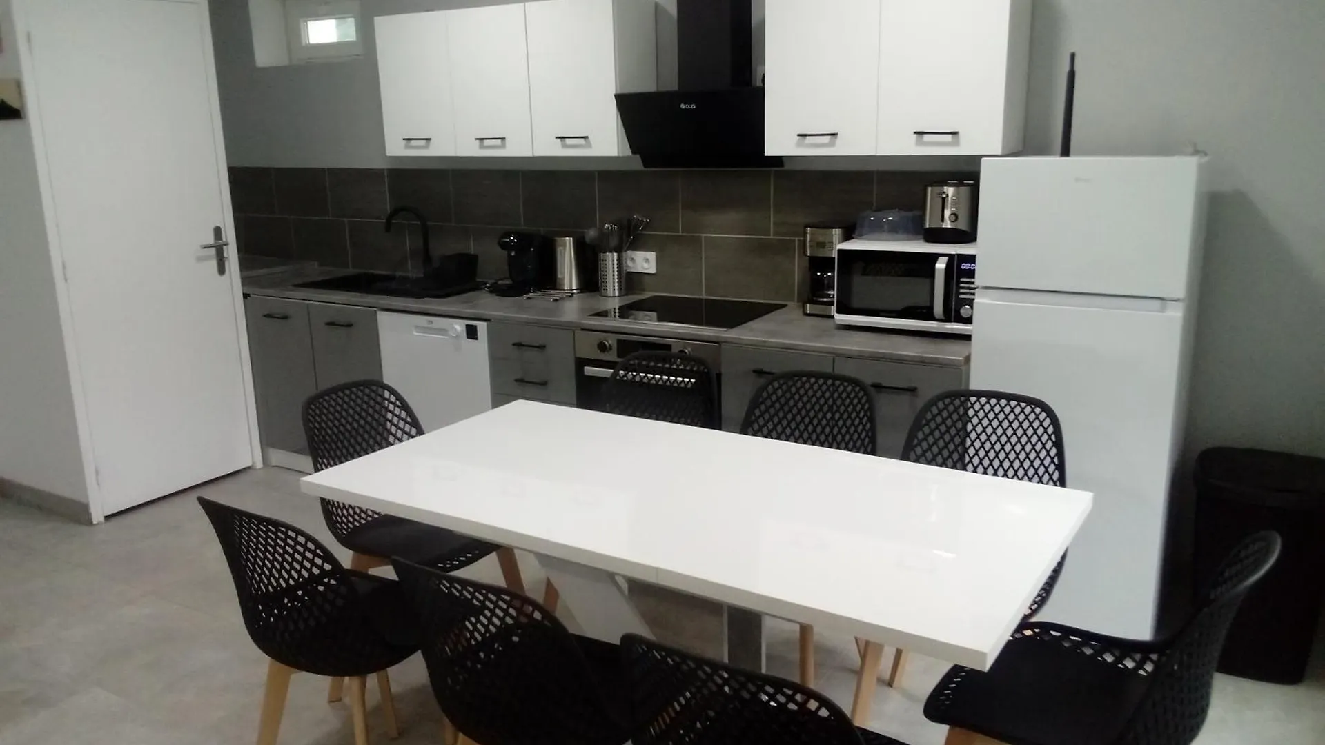 Apartment Appt Tout Confort A Laveissiere 101 France